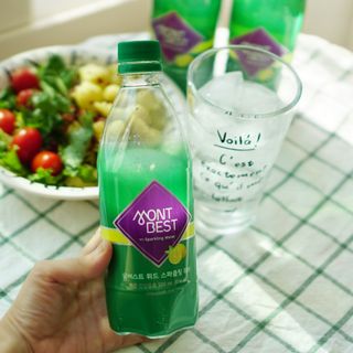 몽베스트 Montbest with Sparkling water Lemon OR Lime 20병(랜덤) — 4.5점을 준 리뷰어가 2021년 10월 올린 사용 사진