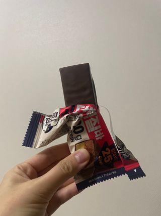 이지프로틴바 3종x각 2ea (고단백질바, 멀티단백질바, 식물성단백질바) — 5점을 준 리뷰어가 2024년 2월 올린 사용 사진