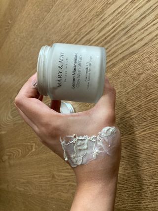 마리엔메이 레몬 나이아신아마이드 글로우 워시오프 마스크팩 125g — 5점을 준 리뷰어가 2022년 4월 올린 사용 사진