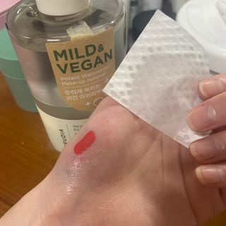 [후르디아] 눈시림없는 올영 립앤아이 리무버 — 5점을 준 리뷰어가 2024년 1월 올린 사용 사진