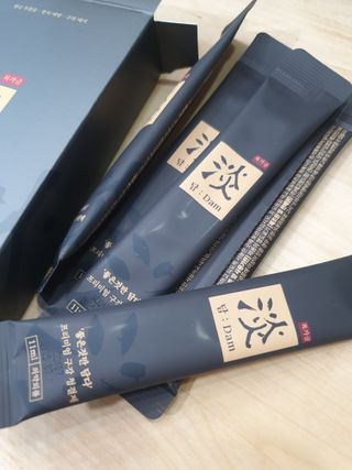 담소은 자극없는 무알콜 휴대용 한방가글 스틱 가글담 — 5점을 준 리뷰어가 2022년 7월 올린 사용 사진