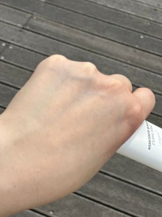 바노바기 코스메틱 바노바기 밀크씨슬 리페어 시카 선스크린 플러스 50ml — 5점을 준 리뷰어가 2023년 3월 올린 사용 사진