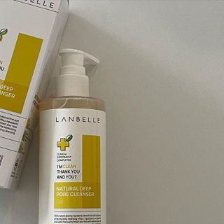 랑벨 내츄럴 딥 포어 클렌저 210ml (저자극 약산성 천연 클렌징 젤) — 5점을 준 리뷰어가 2022년 3월 올린 사용 사진
