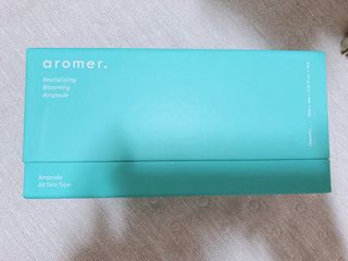 아로메르 리바이탈라이징 블루밍 앰플 10ml x 4ea — 5점을 준 리뷰어가 2021년 8월 올린 사용 사진