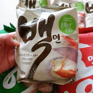 [풀무원] 자연은맛있다 정면, 백면, 홍면  세트 — 5점을 준 리뷰어가 2021년 4월 올린 사용 사진