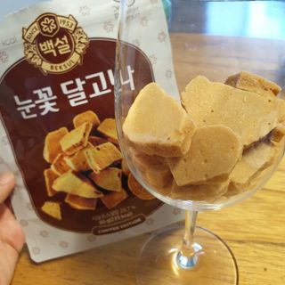 딜라이트 프로젝트  달콤한 눈꽃 간식세트( 눈꽃 솜사탕 / 레몬라임 솜사탕 / 달고나 총 7EA+스마트톡 증정) — 5점을 준 리뷰어가 2022년 5월 올린 사용 사진