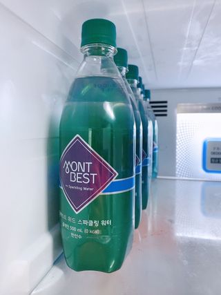 몽베스트 Montbest with Sparkling water Plain 20병 — 5점을 준 리뷰어가 2022년 5월 올린 사용 사진