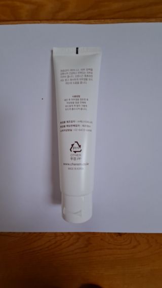 체르엠  프루브 콜라겐 앰플세럼 60ml 1병 — 5점을 준 리뷰어가 2022년 4월 올린 사용 사진