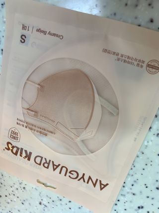 애니가드키즈 새부리형  소형L 5컬러 각 10매입 [크리미베이지, 코튼핑크, 블루레이크, 페일로즈, 민트그린] — 4점을 준 리뷰어가 2022년 2월 올린 사용 사진