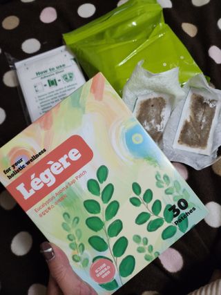 [레제르] 아로마 수액패치 발패치 30매입 -라벤더향/유칼립투스향/대나무향 — 5점을 준 리뷰어가 2022년 11월 올린 사용 사진