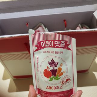 본황칠 이즙이 맛즙 ABC주스 30EA — 5점을 준 리뷰어가 2022년 7월 올린 사용 사진