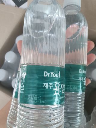닥터유 제주용암수 닥터유 용암수 — 4.5점을 준 리뷰어가 2021년 7월 올린 사용 사진