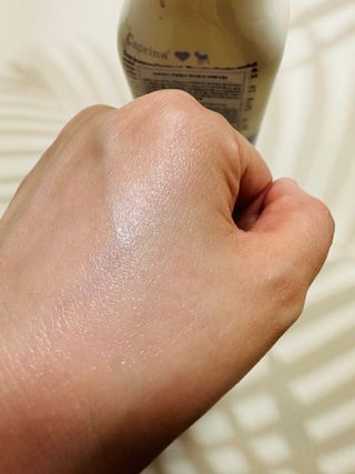 카프리나 산양밀크 모이스춰라이징 바디로션 350ml(라벤더향) — 5점을 준 리뷰어가 2023년 5월 올린 사용 사진