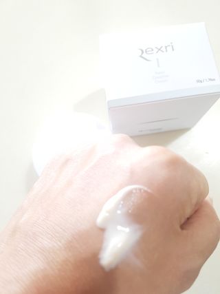 렉스리 크리에이티브 크림  Rexri Creative Cream — 5점을 준 리뷰어가 2022년 7월 올린 사용 사진