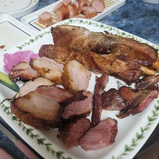 [테이스티나인] [레디잇x부루마불] 부어스트 바베큐 플래터 1000g — 5점을 준 리뷰어가 2022년 4월 올린 사용 사진