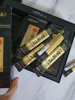[광동제약] 광동 광옥고 홍삼 본 30포+쇼핑백 증정 — 4.5점을 준 리뷰어가 2021년 12월 올린 사용 사진