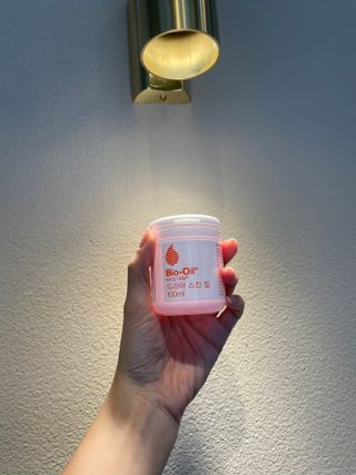 바이오오일 [바이오-오일] 드라이 스킨 젤 100ml — 5점을 준 리뷰어가 2021년 9월 올린 사용 사진
