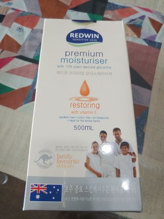 H365 Redwin Premium Moisturiser 레드윈 프리미엄 모이스춰라이저 500ml — 5점을 준 리뷰어가 2021년 4월 올린 사용 사진