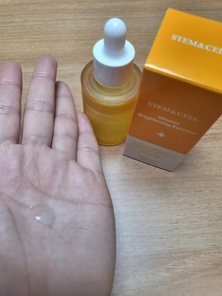 체르엠 스템앤셀 비타민 브라이트닝 에센스 30ml 1개 — 5점을 준 리뷰어가 2022년 3월 올린 사용 사진