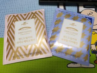 (주)쟈뎅 쟈뎅 클래스 핸드 드립 커피 10P 2종_디카페인 1종+랜덤 플레이버 1종 — 5점을 준 리뷰어가 2021년 4월 올린 사용 사진