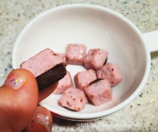 롯데제과 ABC초코쿠키 핑크베리 — 5점을 준 리뷰어가 2021년 2월 올린 사용 사진