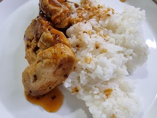 굽네몰 [굽네] 소스가 맛있는 닭가슴살 슬라이스 4종 — 4점을 준 리뷰어가 2021년 12월 올린 사용 사진