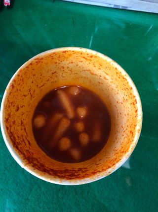 유비쿡 컵떡볶이 매운컵떡볶이2개/ 짜장컵떡볶이 2개  총 4개세트 — 5점을 준 리뷰어가 2021년 2월 올린 사용 사진