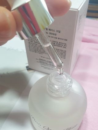 브에노 파리퀸 윌 페이스 오일 — 4.5점을 준 리뷰어가 2021년 6월 올린 사용 사진
