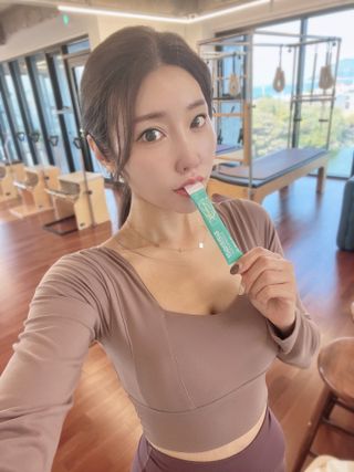 [유산균] 오마이락 장편한습관 프로바이오틱스 30P — 5점을 준 리뷰어가 2022년 11월 올린 사용 사진