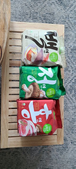 [풀무원] 자연은맛있다 정면, 백면, 홍면  세트 — 5점을 준 리뷰어가 2021년 4월 올린 사용 사진