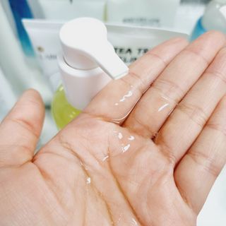 비알티씨 BRTC 안티폴루션 앤 블랙헤드 클렌징오일 300ml — 5점을 준 리뷰어가 2022년 12월 올린 사용 사진