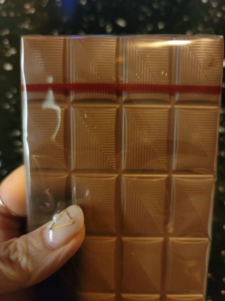 당류2g 자일리톨로 단맛을낸 슈카 퓨어비건 무설탕초콜릿 Xucker vegan 2개입 — 5점을 준 리뷰어가 2021년 4월 올린 사용 사진