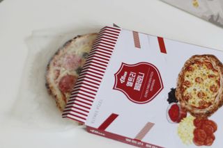 서브큐 리얼 화덕피자 3종 (마르게리타+애플고르곤졸라+페페로니) — 5점을 준 리뷰어가 2022년 5월 올린 사용 사진