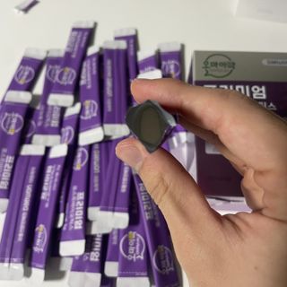 [유산균] 오마이락 프리미엄 포스트바이오틱스 30P — 5점을 준 리뷰어가 2022년 12월 올린 사용 사진