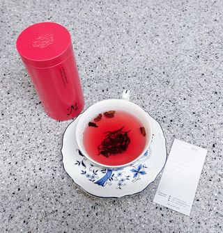 마시다 붉은 석양 빛을 담은 프리미엄 수제 블렌딩 홍차, 레드선셋블랙티 — 5점을 준 리뷰어가 2021년 3월 올린 사용 사진