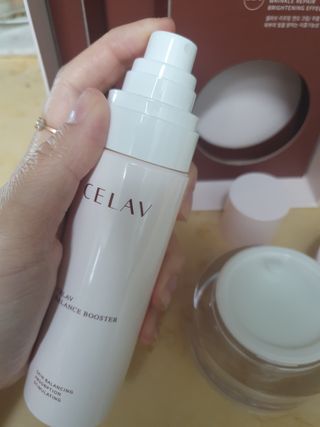 프리마인 바르기만 하면 철벽 스킨케어+24시간 마스크팩 효과. 셀라브 리제너레이팅 시스템 부스터+크림 세트 — 5점을 준 리뷰어가 2023년 4월 올린 사용 사진