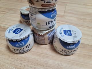 매일바이오 그릭요거트 오리지널 플레인 4개, 로스터리 커피믹스 4개 — 4점을 준 리뷰어가 2021년 12월 올린 사용 사진