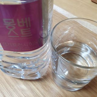 몽베스트 MONTBEST 1L 12입 — 4점을 준 리뷰어가 2022년 2월 올린 사용 사진
