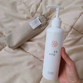 AYU25[아유트웬티파이브]피부 진정, 보습 와일즈 로즈 바디워시 — 5점을 준 리뷰어가 2021년 4월 올린 사용 사진