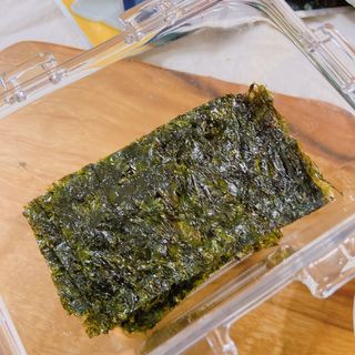 [해림맛김] 들기름에 구운 바삭바삭 김 4종 세트 + 1종 랜덤발송 총5개입 — 4.5점을 준 리뷰어가 2021년 2월 올린 사용 사진