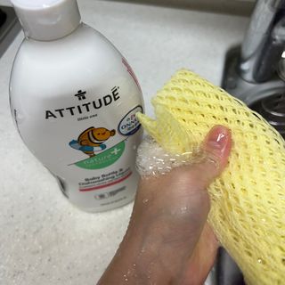 에티튜드 천연 젖병세정제 무향 700ml 1종 주방세제 EWG올그린 순한 비건 세제 — 5점을 준 리뷰어가 2022년 7월 올린 사용 사진