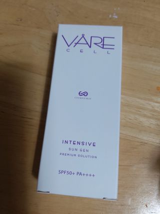 바르셀 톤업 무기자차 자외선차단제 순한 선크림 인텐시브 선 젠 50ml — 5점을 준 리뷰어가 2021년 11월 올린 사용 사진