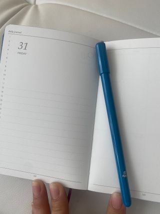 리훈 2023년 이야기다이어리 숏 날짜형 — 4점을 준 리뷰어가 2023년 1월 올린 사용 사진