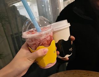 카페 더달달 [더달달 역삼점] 팬케이크 or 와플 + 음료2 + 쇼콜라1 — 5점을 준 리뷰어가 2021년 11월 올린 사용 사진