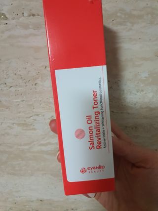 아이앤립 / EYENLIP 아이앤립 연어오일 리바이탈라이징 토너 — 3점을 준 리뷰어가 2021년 4월 올린 사용 사진