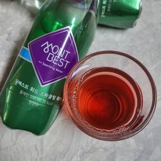 몽베스트 Montbest with Sparkling water Plain 20병 — 5점을 준 리뷰어가 2022년 12월 올린 사용 사진