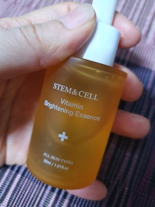 체르엠 스템앤셀 비타민 브라이트닝 에센스 30ml 1개 — 5점을 준 리뷰어가 2022년 3월 올린 사용 사진