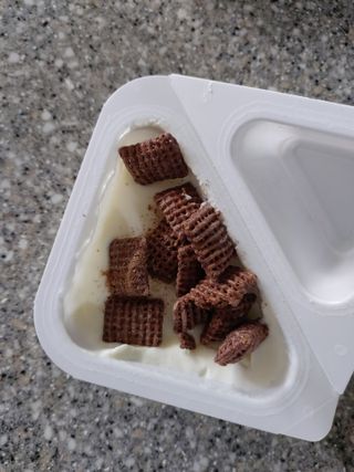 매일바이오 토핑요거트 — 5점을 준 리뷰어가 2021년 5월 올린 사용 사진