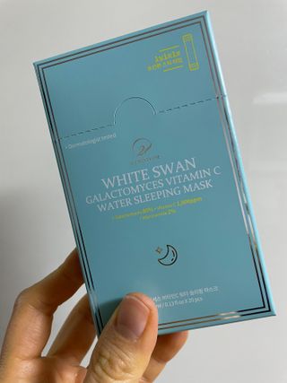 오투에니원 화이트 스완 갈락토미세스 비타민 C 워터 슬리핑 마스크 — 4점을 준 리뷰어가 2022년 12월 올린 사용 사진