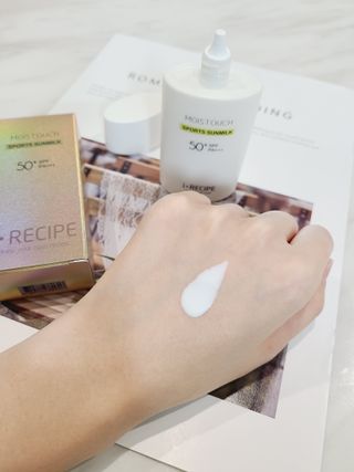 아이레시피 모이스트터치 스포츠 선밀크 50ml (SPF50+ PA+++) — 4점을 준 리뷰어가 2023년 4월 올린 사용 사진